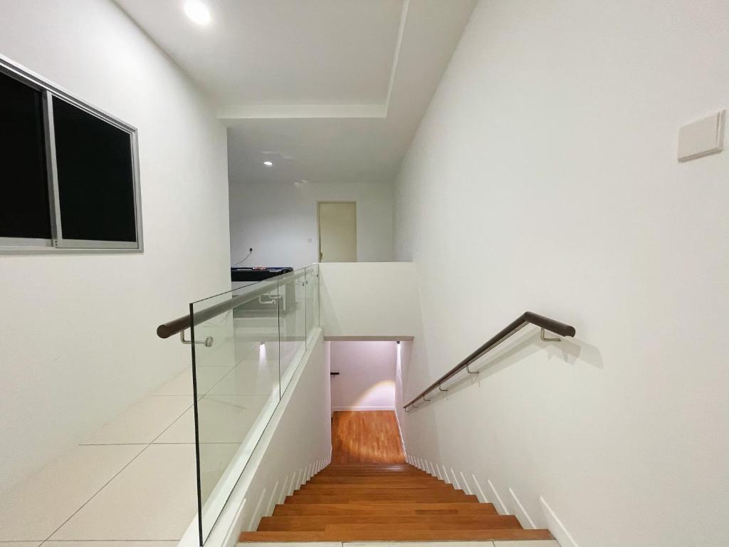 Lux 5BR max 30pax near legoland,Eco botani,Sunway Big Box photo 3