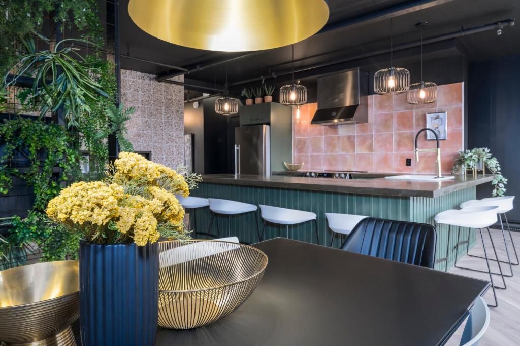 Heaven's Garden / / Luxury penthouse downtown photo 4