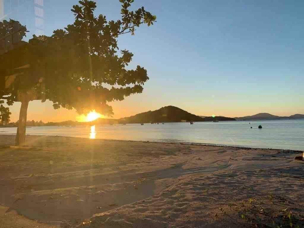 Armação da Piedade Casa Pé na Areia Frente Mar Gov Celso Ramos photo 1