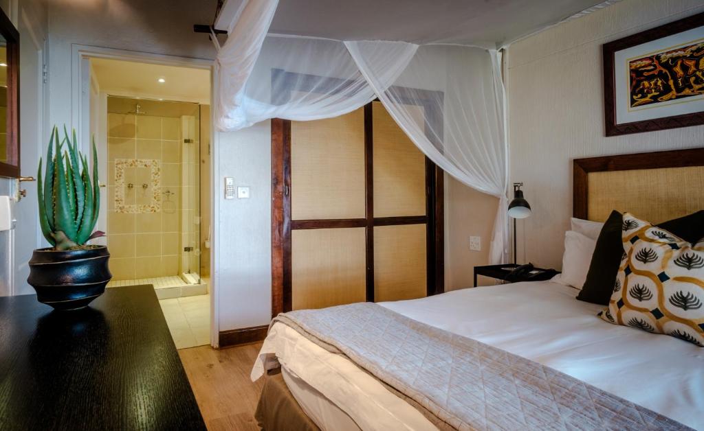 Chobe Marina Lodge photo 1