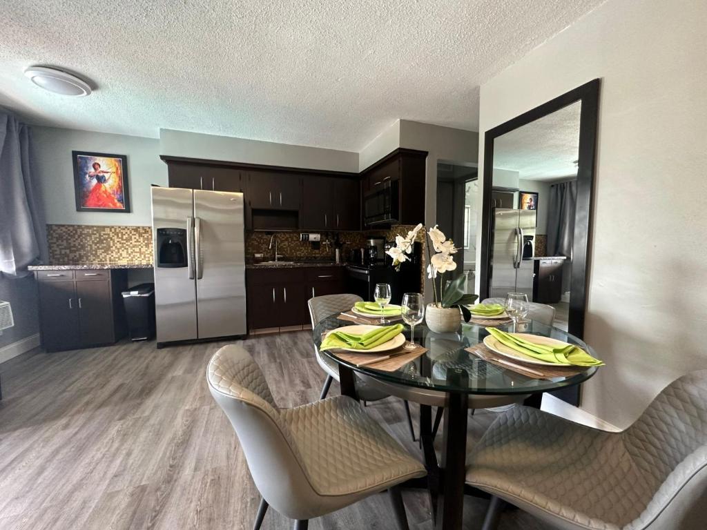 Sheridan Suites Apartments photo 2