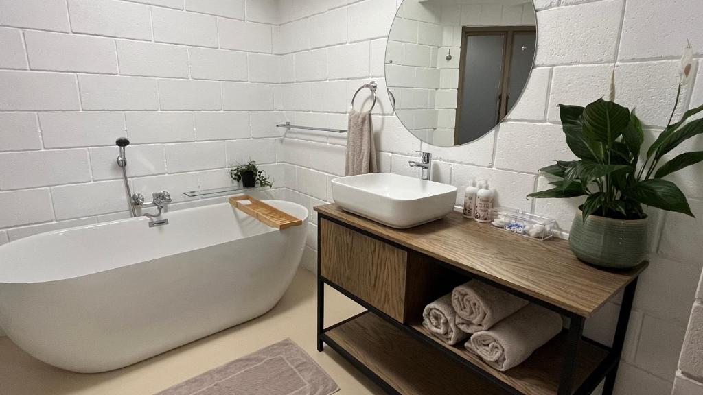 Thatchwood Cottage photo 4