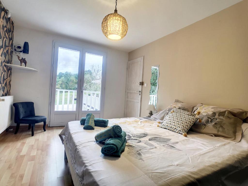 Les goujatoux-chambre Brantome photo 2