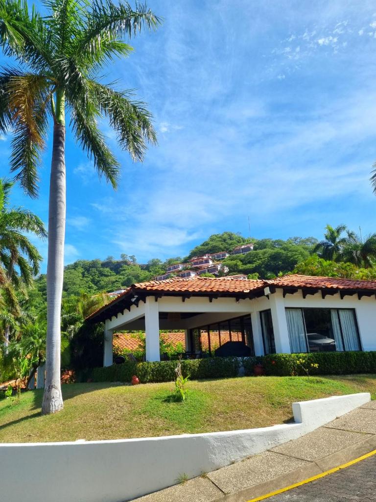 Casa de Encanto Tropical Villa photo 1