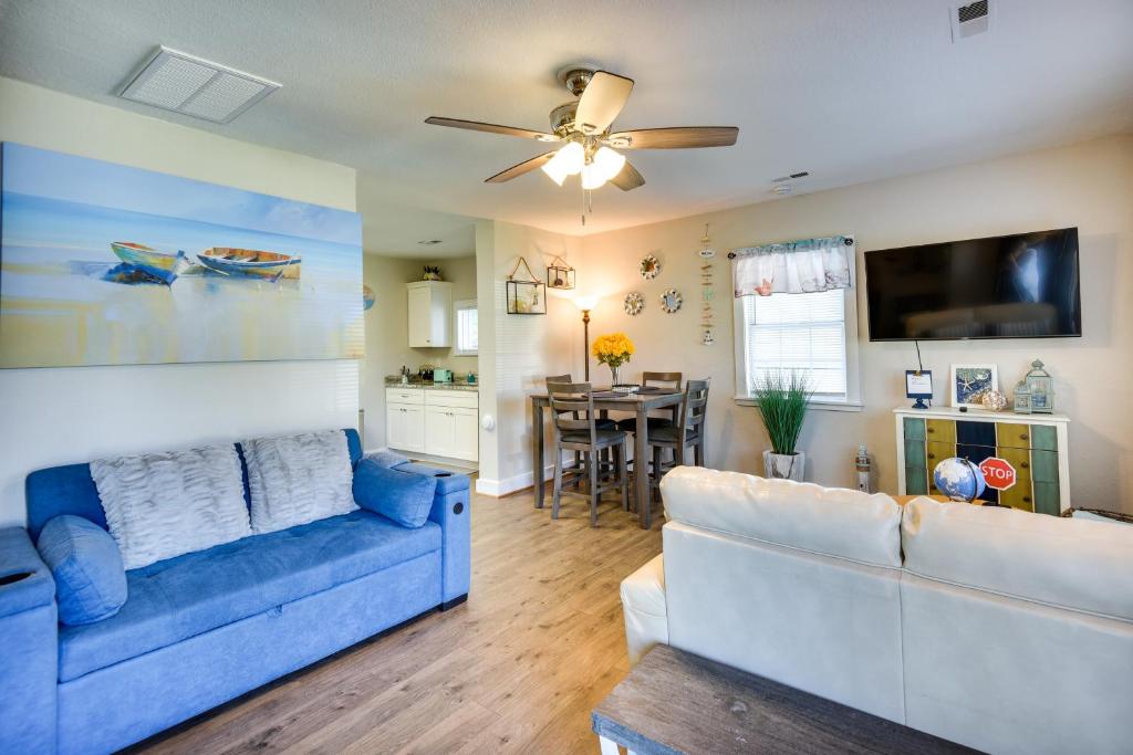 Bright Hampton Home with Grill Less Than 1 Mi to Beach! photo 3
