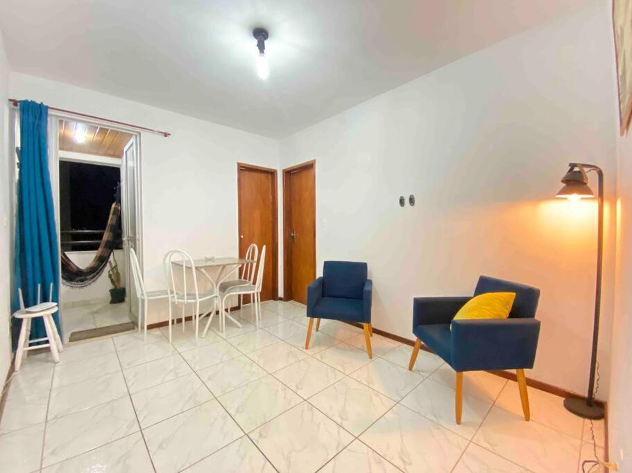 Apartamento bem localizado com varanda photo 1