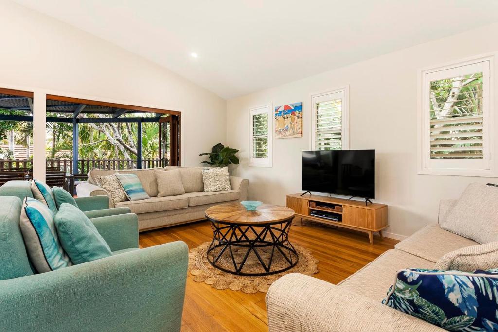 A Perfect Stay - Beach House at Tallows photo 1