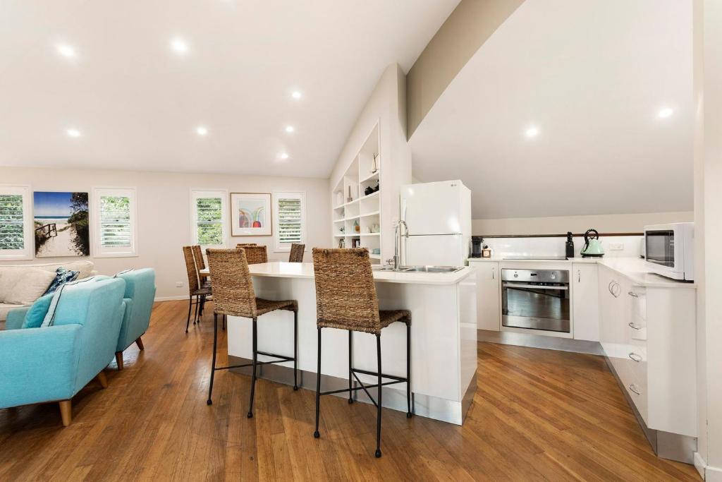 A Perfect Stay - Beach House at Tallows photo 3