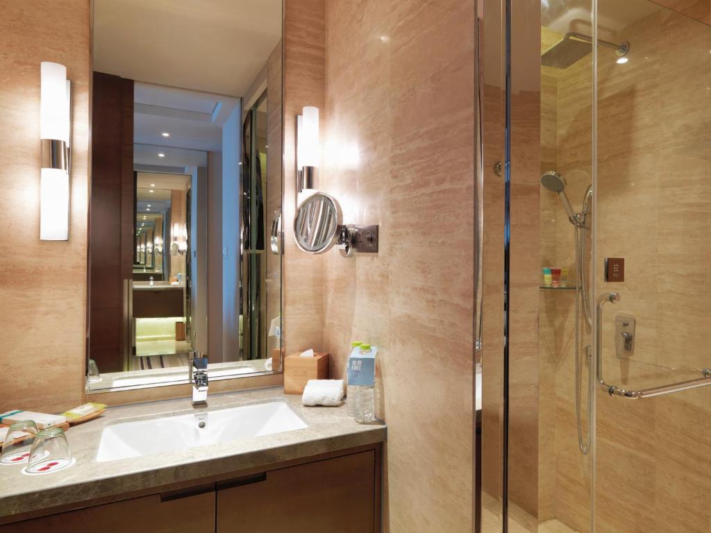The QUBE Hotel Yangzhou photo 3