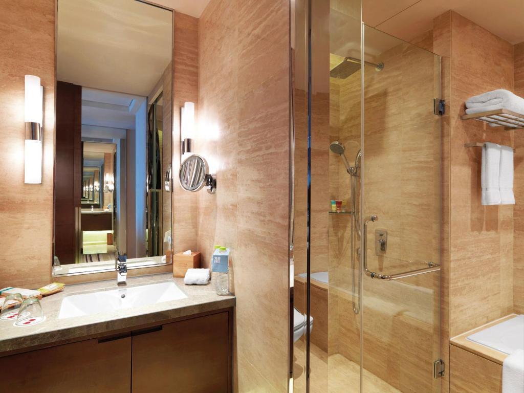 The QUBE Hotel Yangzhou photo 1