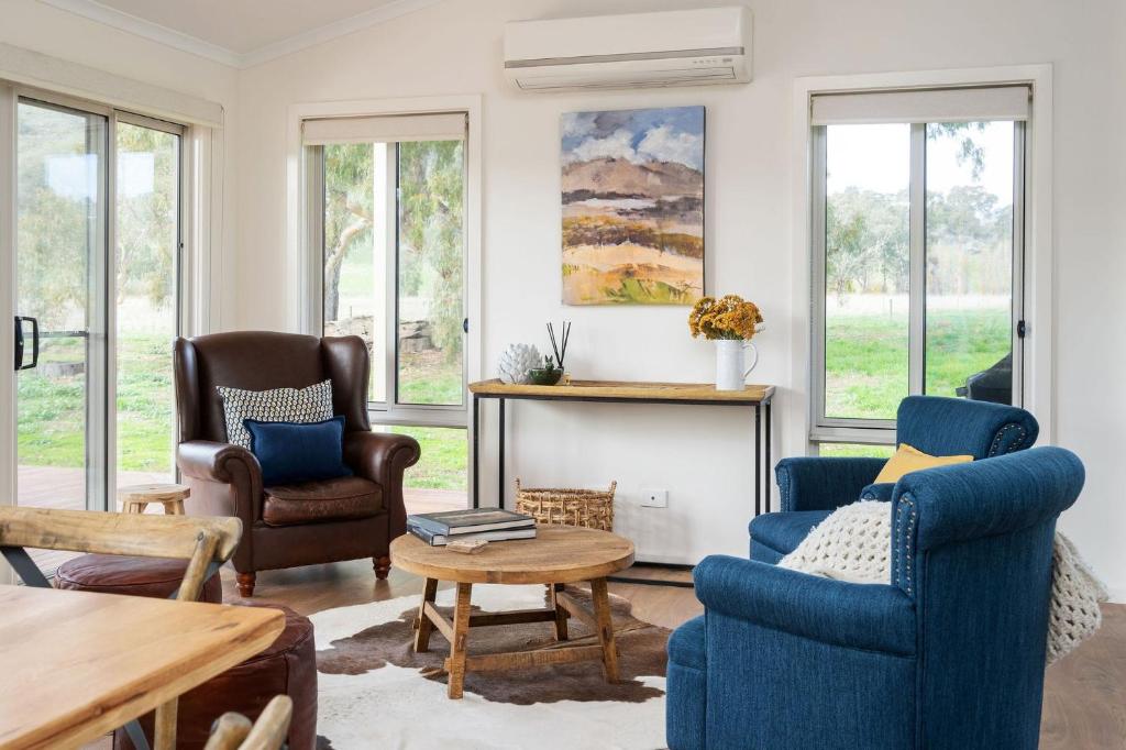 Koolbury Cottage. Farmstay Valley Retreat photo 1