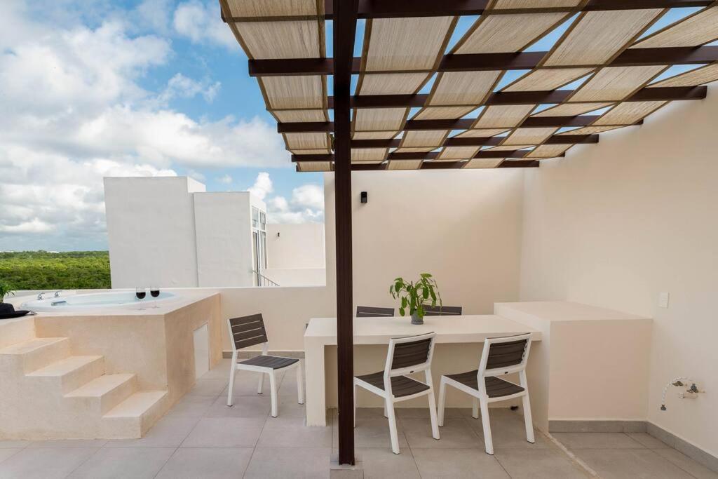 Beach Paradise Private Rooftop Jacuzzi Penthouse photo 1