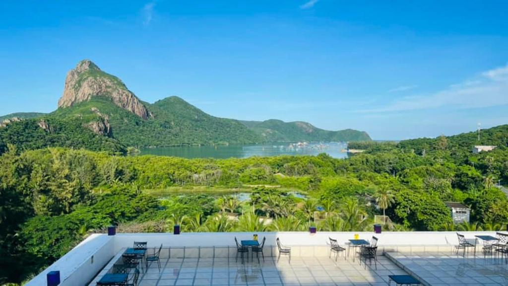 Orson Hotel & Resort Con Dao