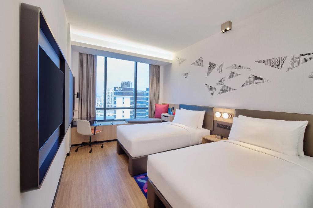 Aloft Singapore Novena photo 1