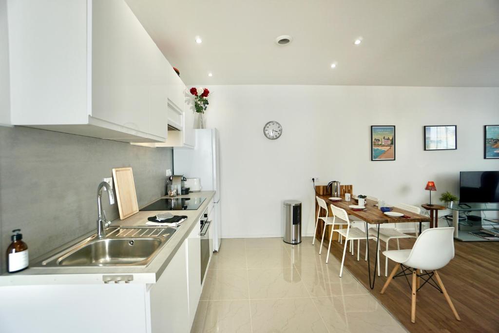 Le Citadin *2min gare*centre ville* terrasse* photo 3