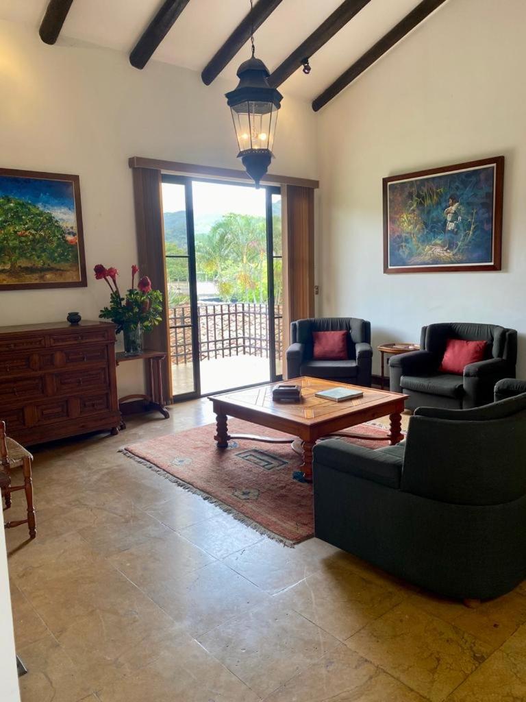 Villa Jade Santa Ana photo 2