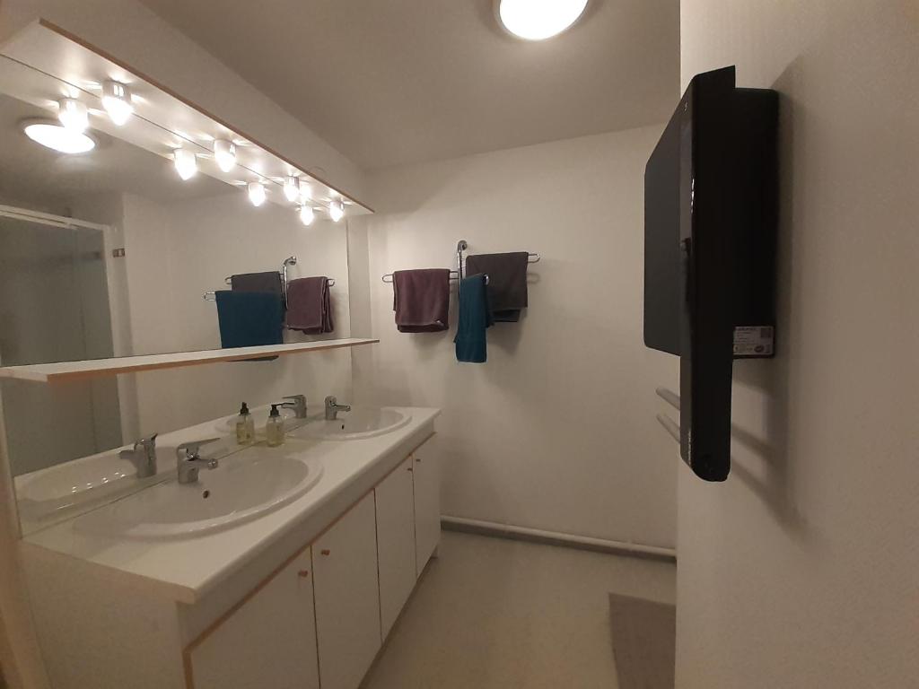 Joli triplex 3 étoiles, avec jardin et cheminée photo 4