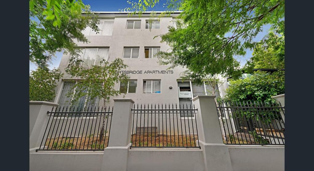 Knightsbridge Apartments photo 1