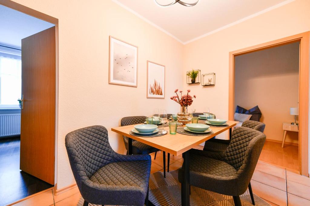 Fürst-Pückler-Apartment_bis 6 Personen_Waschmaschine_Küche_2x Parkplätze_Terrasse_Netflix photo 4