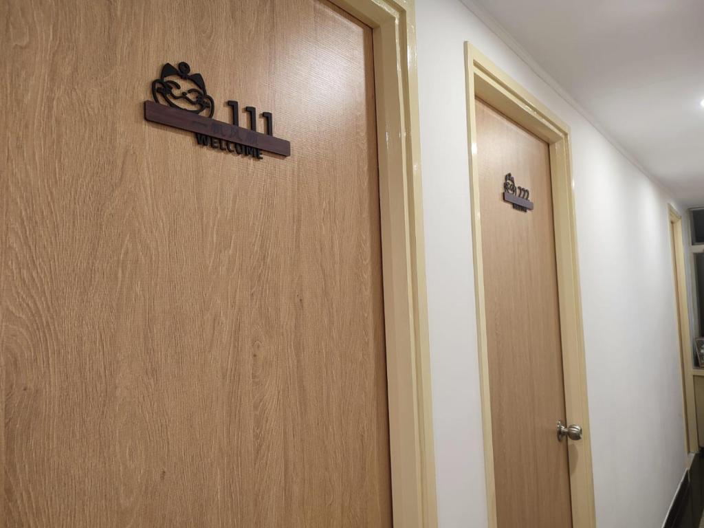 香港木居共享民宿近旺角站高樓層大窗戶舒適乾淨 提前30分鐘聯繫房東入住事宜 photo 3