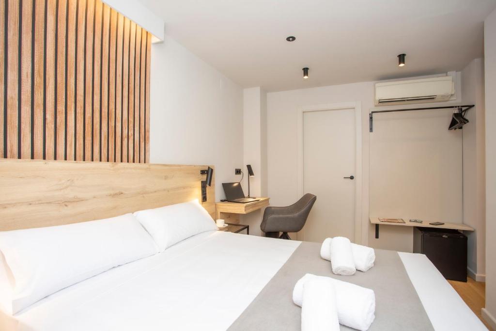 Aila II Hotel Boutique by SingularStays - Digital Access photo 2