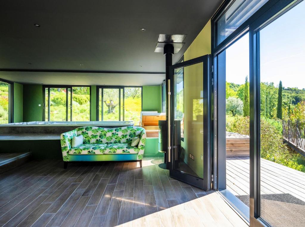 Studio avec piscine partagee sauna et wifi a Forcalquier photo 2