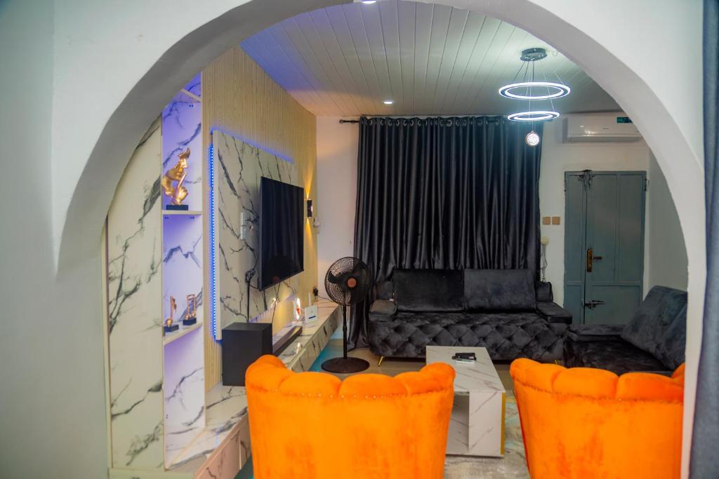 Budget Bliss Suites photo 2