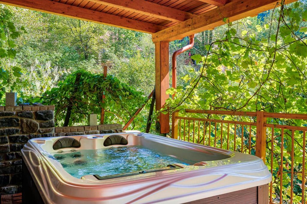 Mountain house Rupicapra with Sauna and Outdoor Hot Tub photo 1