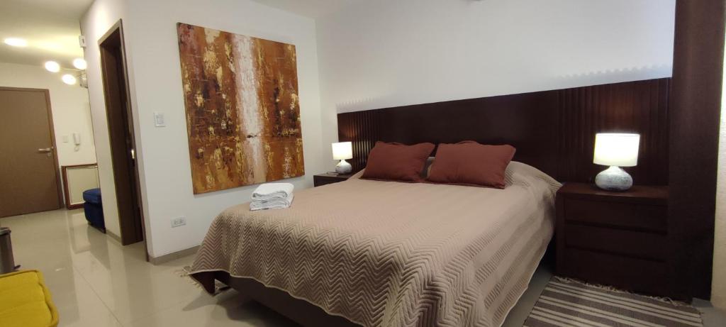 APARTAMENTO MODERNO EN EQUIPETROL, CON CINE - PISCINA - GYM y PARQUEO GRATUITO. Proximo a Los Tajibos, Ventura Mall, SUPER ICENORTE photo 1