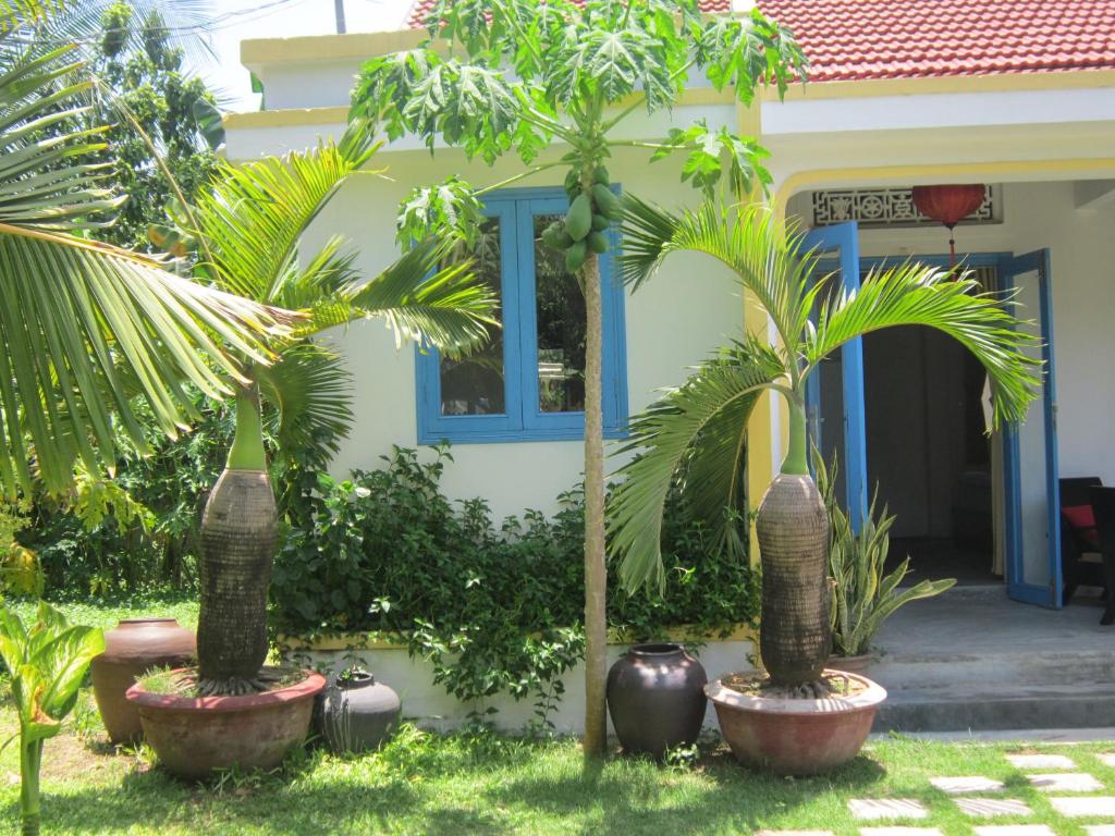 Local Beach Homestay