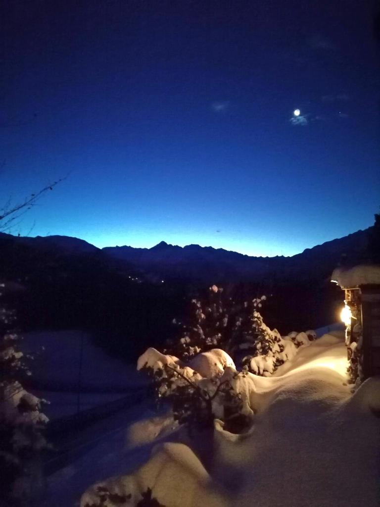 Gemütliche FeWo mit Sauna inmitten der Berge photo 2