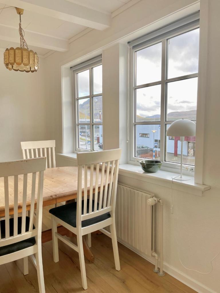 House in Fuglafjørður photo 1