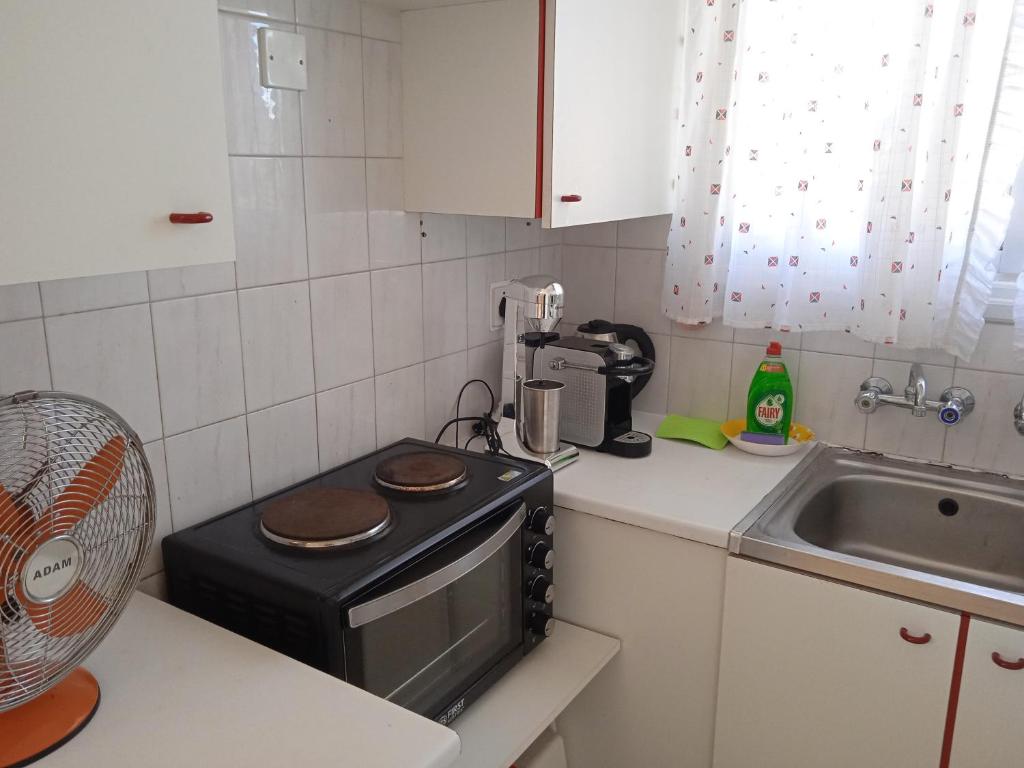 Larnaca, Pervolia 1 bedroom seaside apartment photo 4