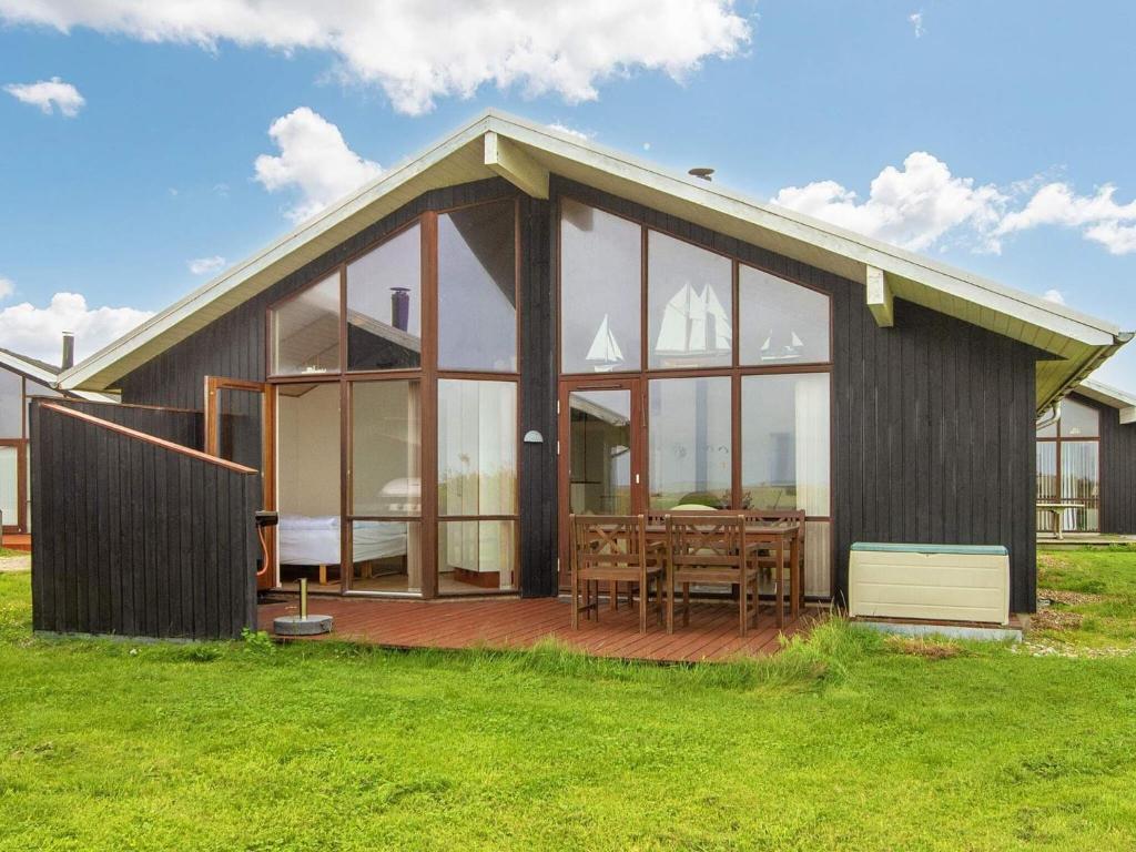 Three-Bedroom Holiday home in Ulfborg 5