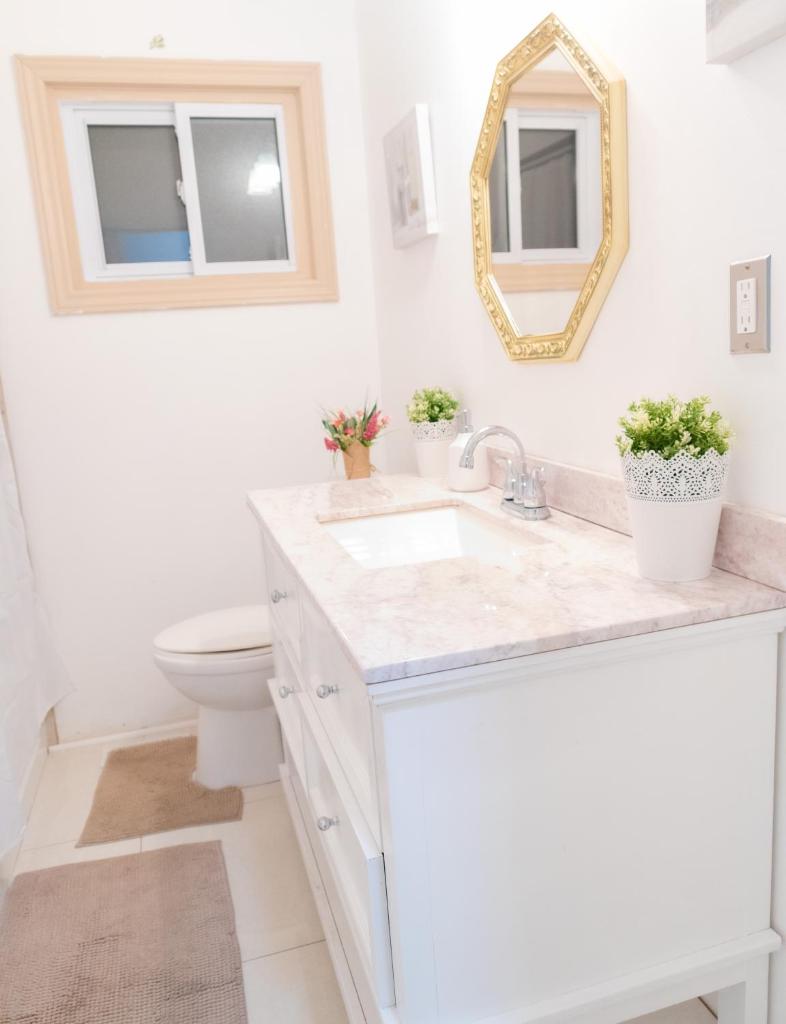 Cozy Private Room-Your Perfect place in Hamilton photo 4