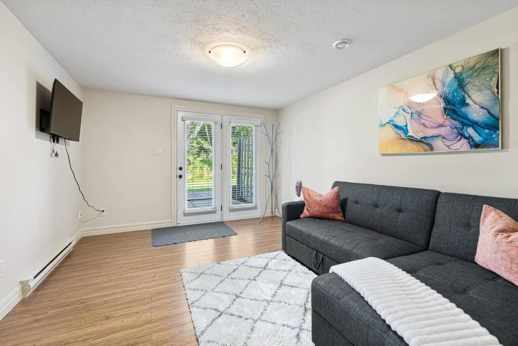 Quite 1 bedroom apartment. photo 2