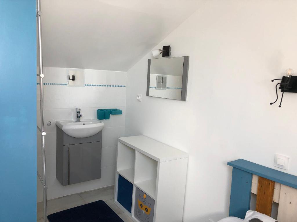 Gîte Moncé-en-Belin, 4 pièces, 6 personnes - FR-1-410-261 photo 2