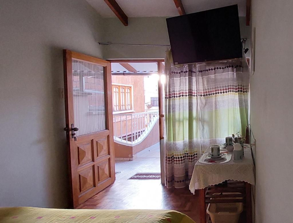 Cómoda habitación con baño privado photo 4