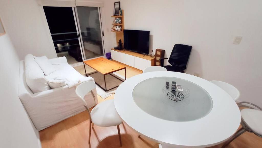 Ultimate Luxury 2-Bedroom Retreat with Balconies and Amenities photo 2