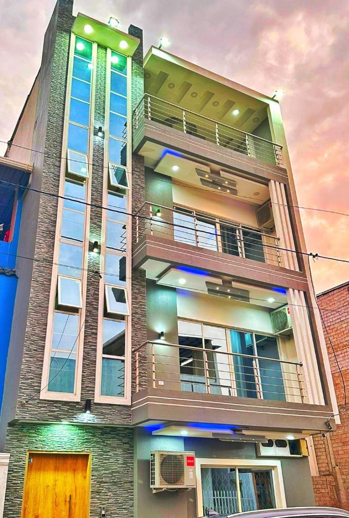 Edificio Nuevo Consulado Americano 4Apt Coliving Ecuador