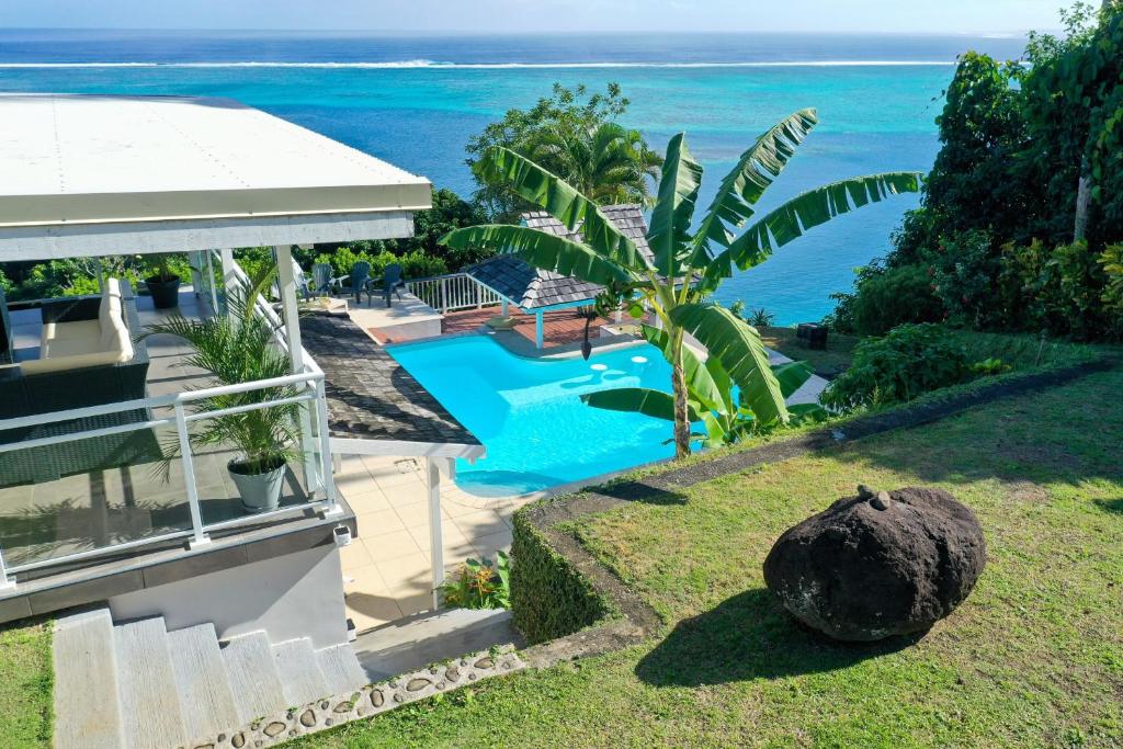 Toahotu estate one of a kind villa in Tahiti Iti pool and view - 15 pers photo 2