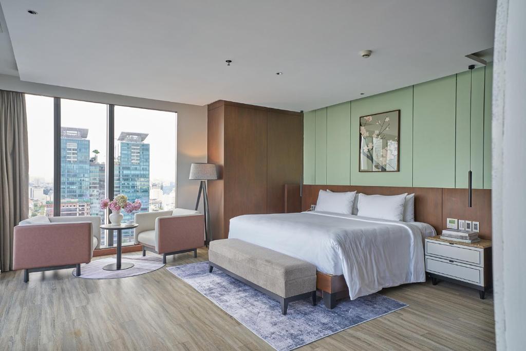 Signature by M Village Lê Thánh Tôn