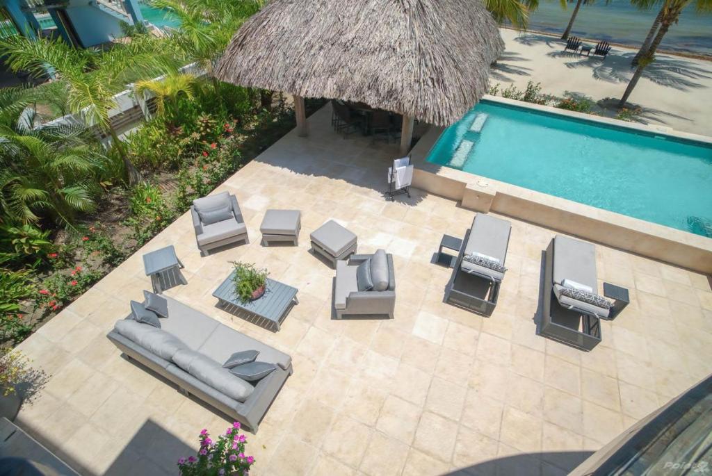 Kairos Villa - Luxury Ocean Front - 4 Bedrooms with 2 Private Pools & Beach photo 3