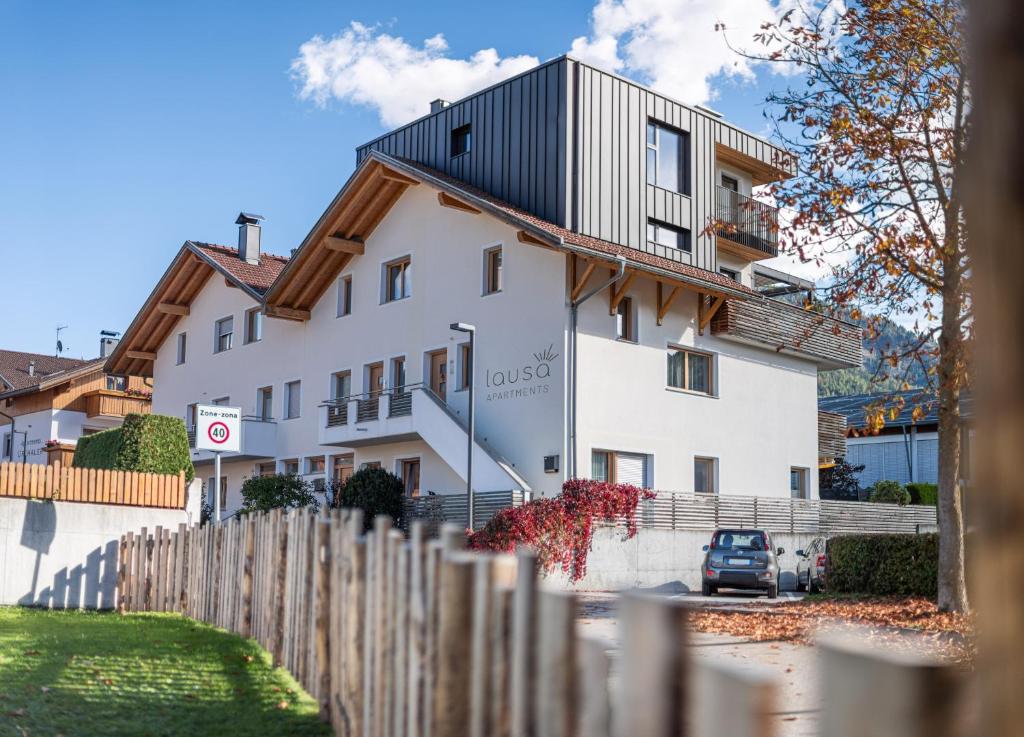 Small Luxury Apartments Lausa photo 3