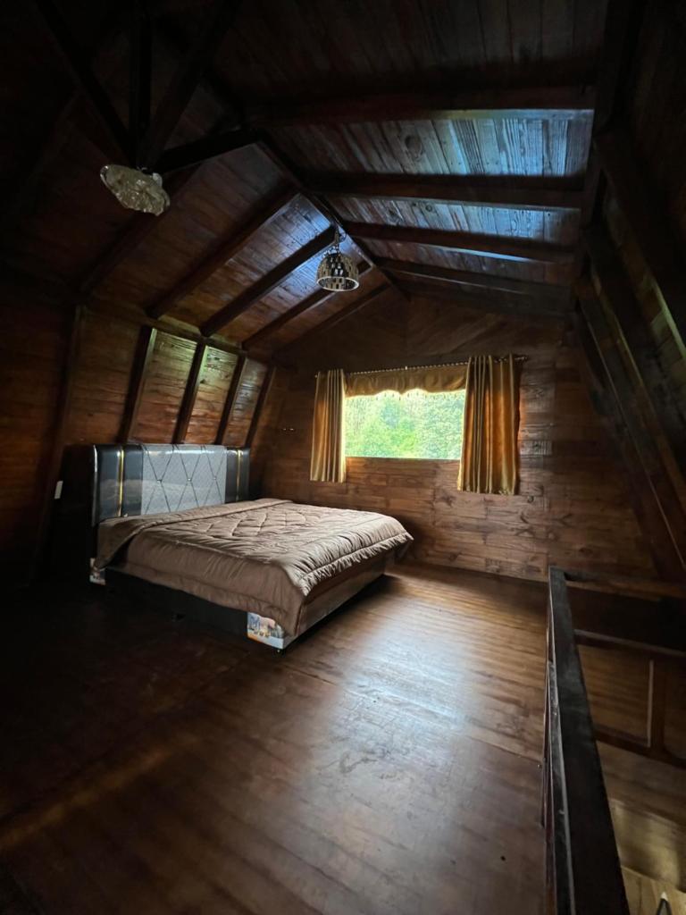 Ulina Villa Lokan A Berastagi photo 2