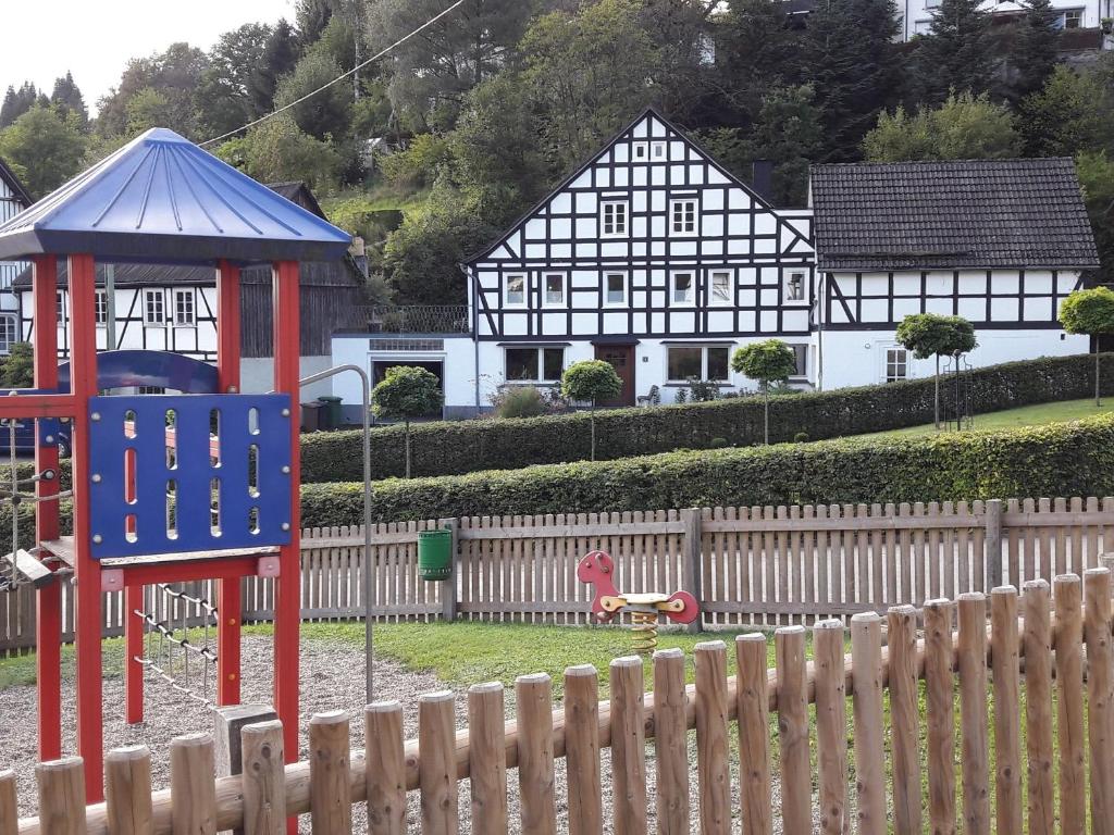Paradiesken am Berg photo 1