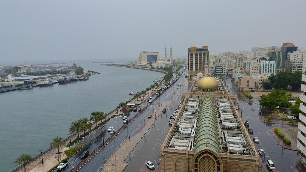 Al Jazeerah Hotel - Tap to explore photos