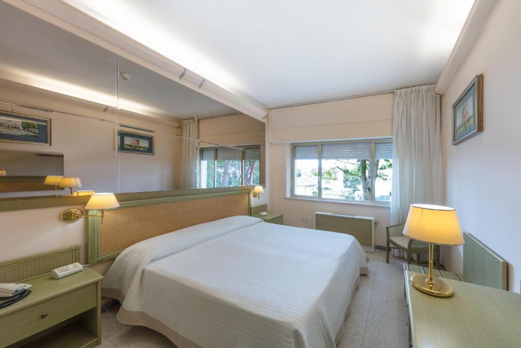 Hotel Numana Palace photo 1