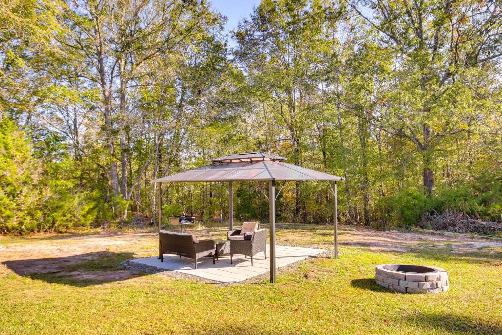 McCormick Vacation Rental 2 Mi to Lake Thurmond! photo 2