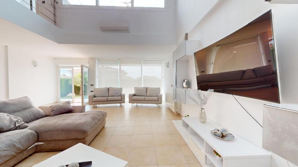 Relaxing Great Villa in San Vicente photo 4